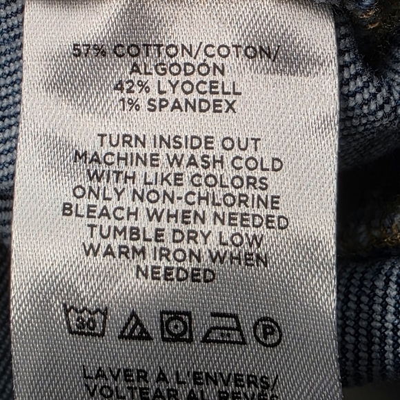 NWT Ann Taylor The Flare Jeans, Medium Wash, Size 6 Petite - Picture 7 of 10